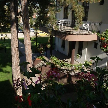 Hotel Stella Шиофок Экстерьер фото
