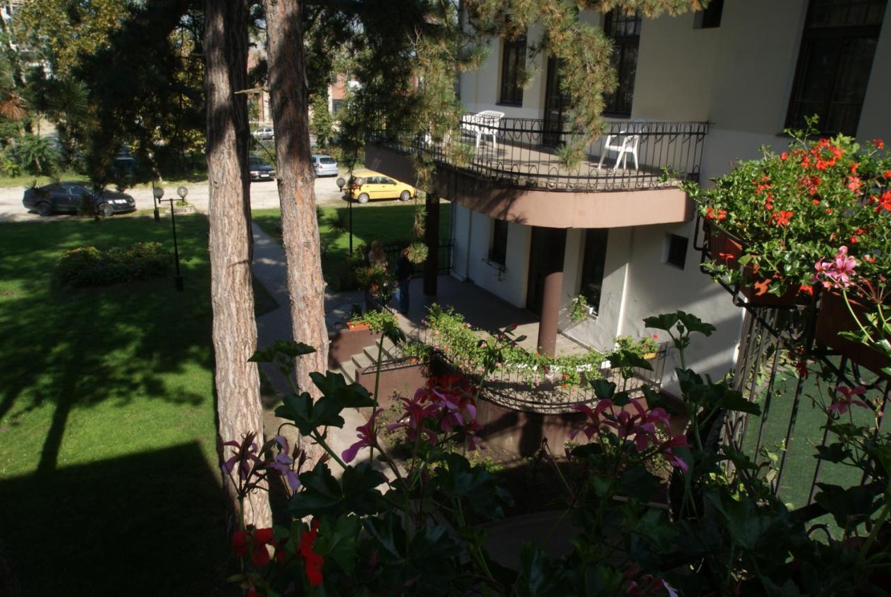 Hotel Stella Шиофок Экстерьер фото