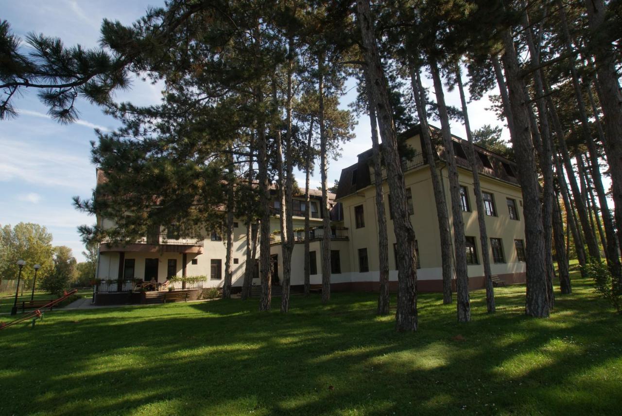 Hotel Stella Шиофок Экстерьер фото