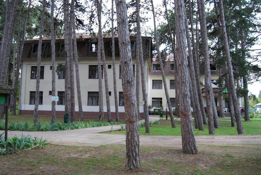 Hotel Stella Шиофок Экстерьер фото